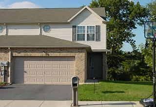 1st image of 1320 Hawthorn Dr