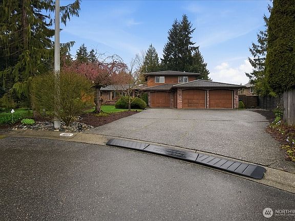 2nd image of 4003 110th Street SE
