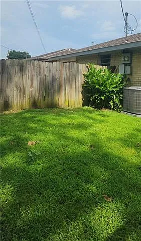 219 Duke Dr — Photo 8