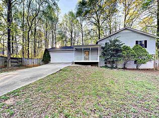 1531 Betts Creek Dr, Auburn, GA 30011