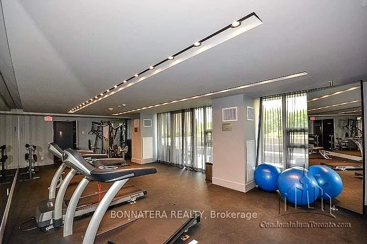 1638 Bloor St W #609 — Photo 13