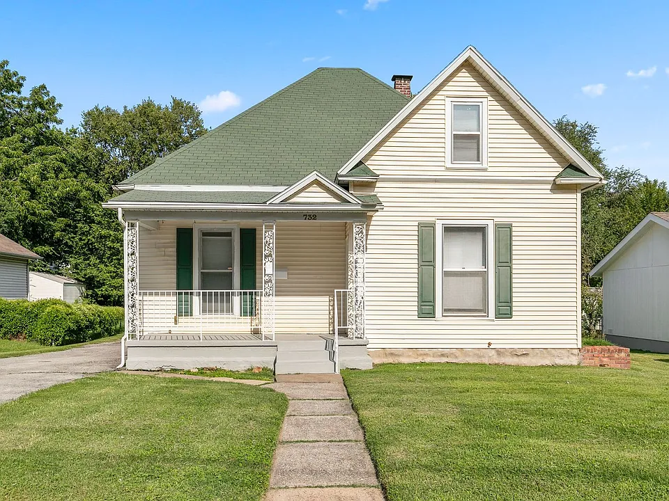 732 S Main Ave