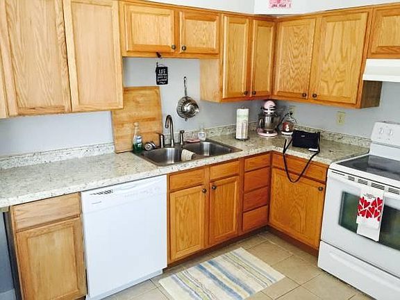2nd image of 933 Chelsea Ave