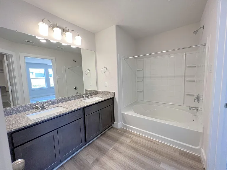 7002 Cedar Breeze Ct — Photo 15