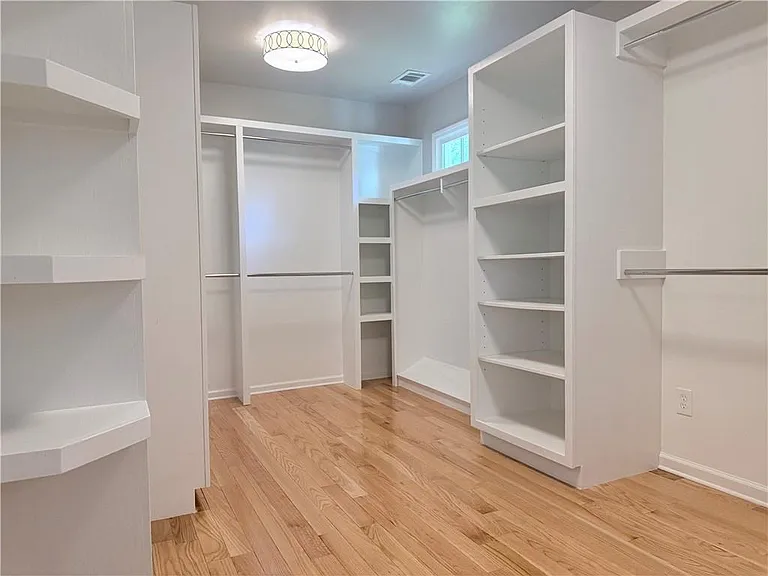1060 Crabapple Trce — Photo 22