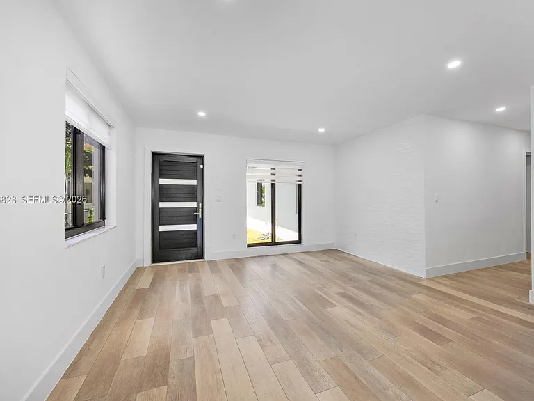 3052 SW 26th St #3052 — Photo 3