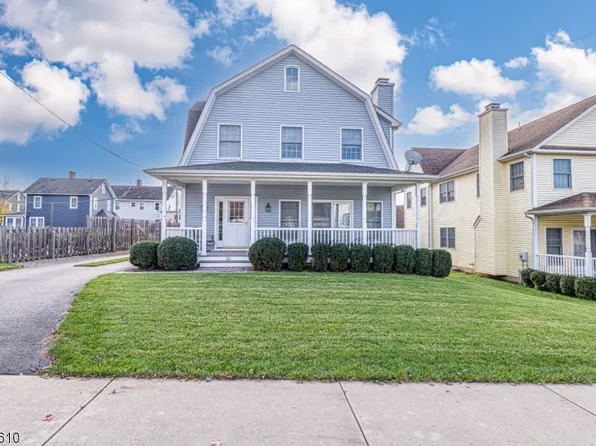 22 Dumont Rd, Far Hills Boro, NJ 07931