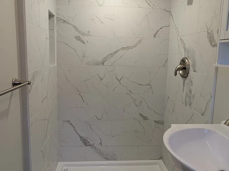 34 E Kenora Dr SW — Photo 31