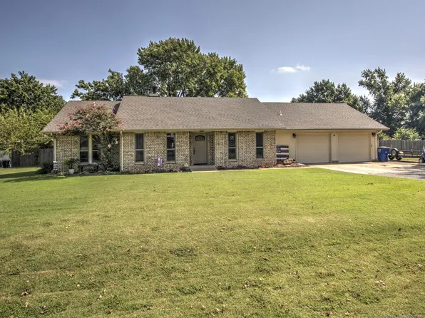 59 Cottonwood Cir, Pryor, OK 74361