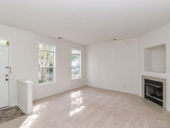 3rd image of 7713 Grapetree Ct
