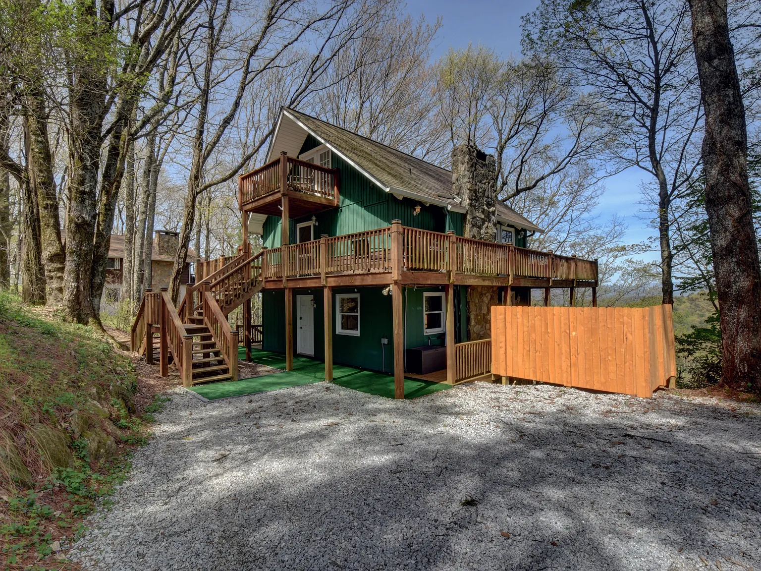 4 bed, 2200 sqft, $3,750 — Photo 1