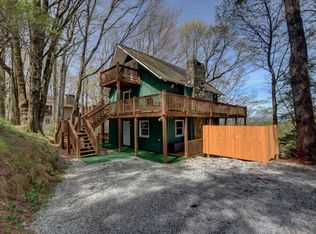 100 Pleasant Mountain Dr, Dillard, GA 30537