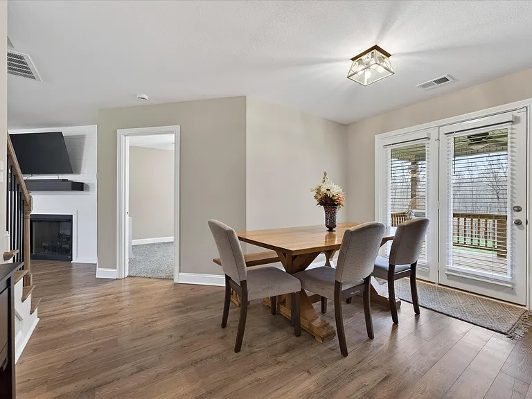 2361 Bridgeport Way — Photo 13
