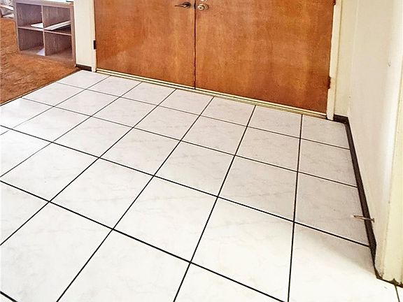 5th image of 11386 Ivory Ave