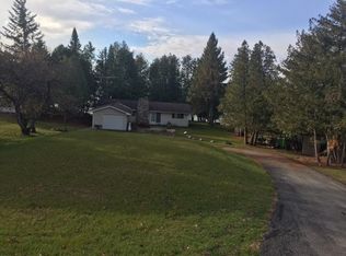 409 Cedar Dr, Indian River, MI 49749