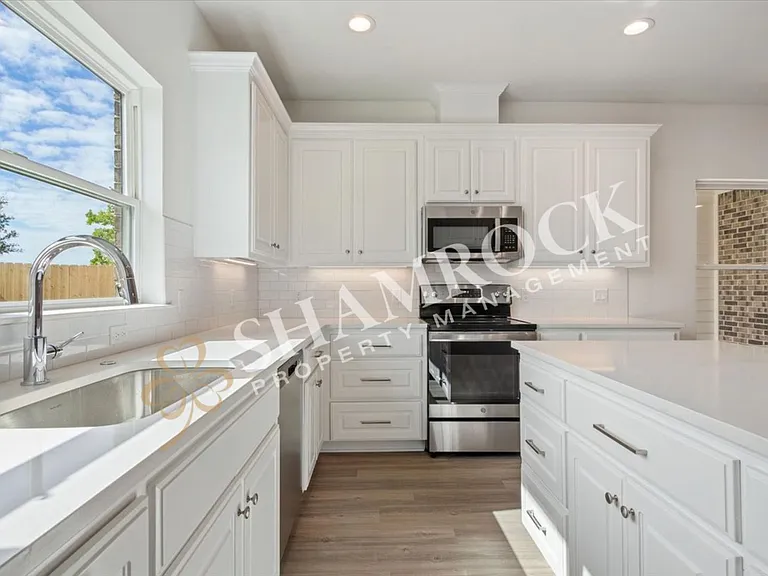113 W Windmill Way — Photo 6