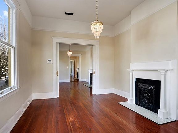2nd image of 4200-02 Bienville St