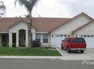 1355 W La Vida Ln, Porterville, CA 93257
