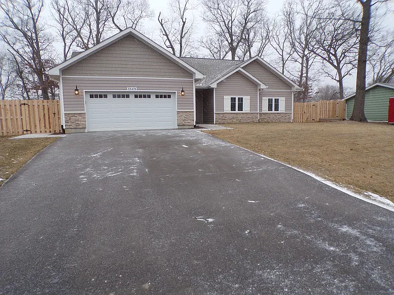33476 N Evergreen Dr — Photo 42