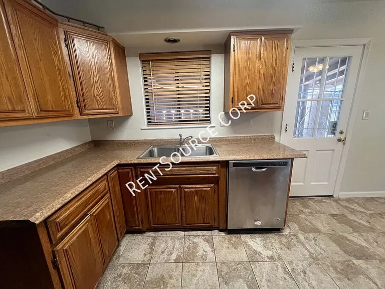 36854 Hayward Ave — Photo 7
