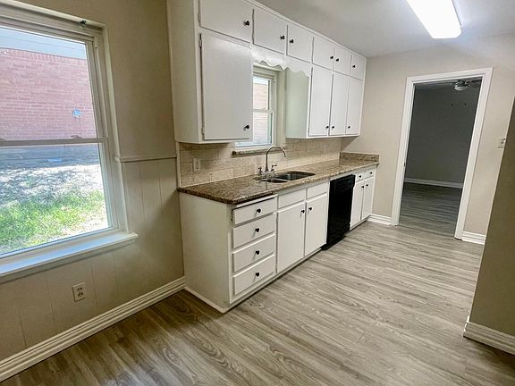 4th image of 5217 Wedgway Dr