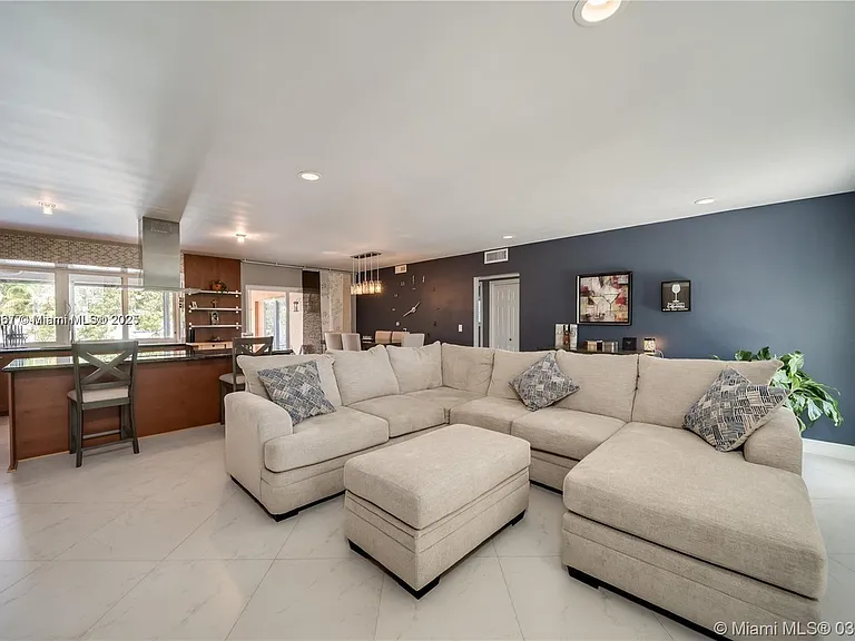 1309 Funston St — Photo 7