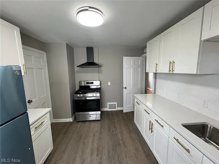 7516 Dresden Ave — Photo 4