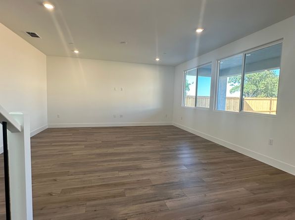 4136 Happy Camper Way