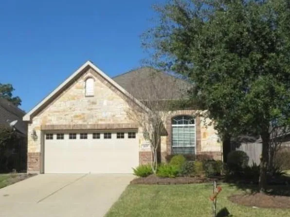 1605 S Primavera Dr, Pearland, TX 77581