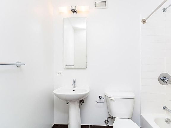5th image of 212 W 91st St APT 338