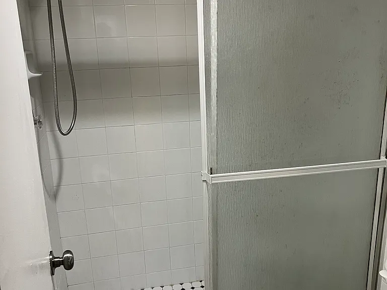 10005 Winding Lake Rd #105 — Photo 33