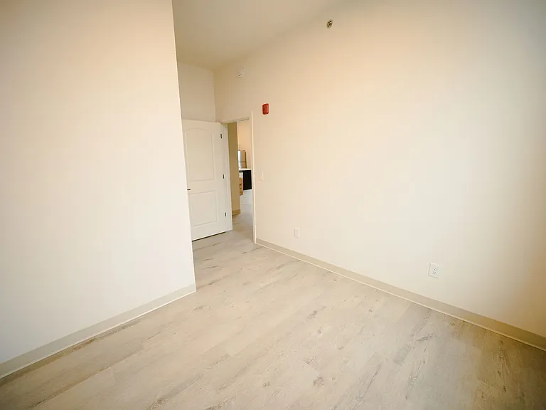 350 N Main St — Photo 91