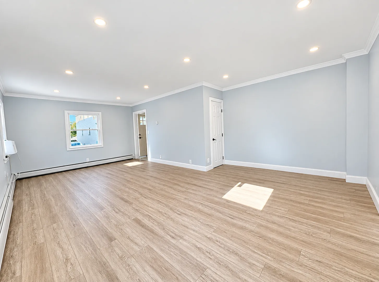 2 bed, 1600 sqft, $2,600 — Photo 2