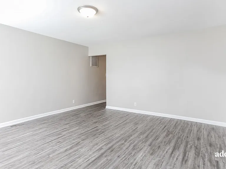 3725 Keefe Ct — Photo 5