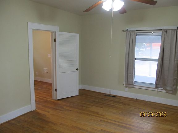 3rd image of 928 W 6th Ave