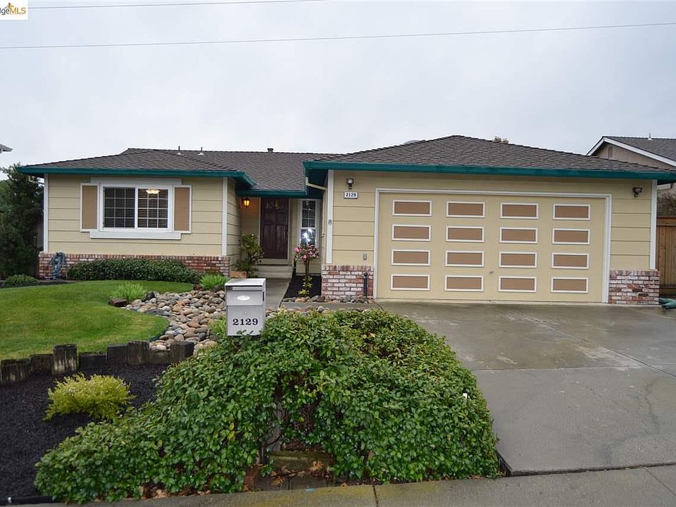 2nd image of 2129 Robles Dr
