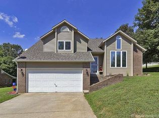 1530 Bella Vista Dr, Jackson, MO 63755