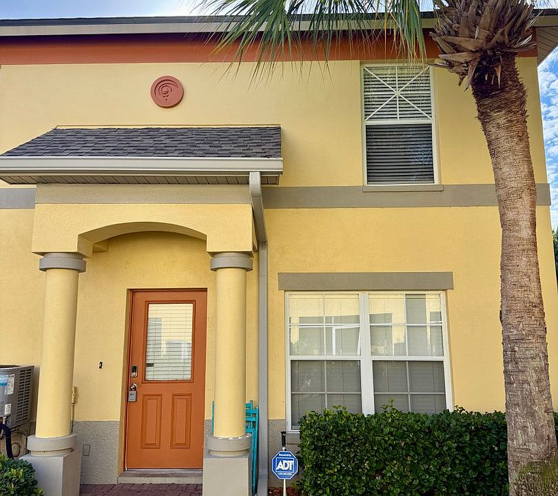 1st image of 3846 Mandalay Dr