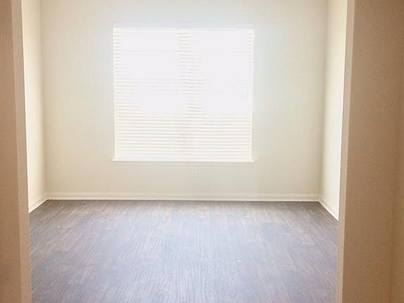 3rd image of 12027 Windage Dr
