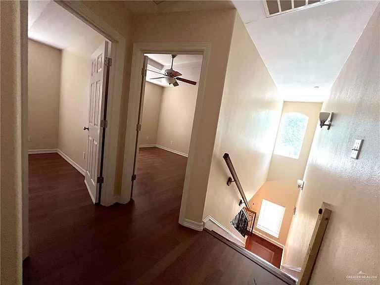 313 S 49th St #4 — Photo 8