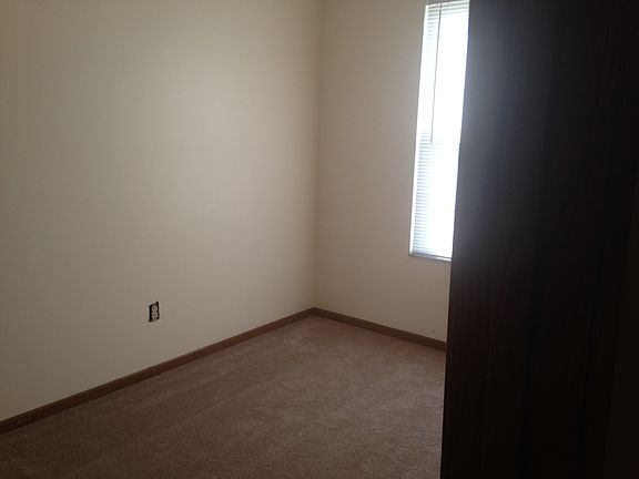 3rd image of 2080 Manley Way