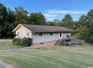 7 Private Rd, Murphysboro, IL 62966