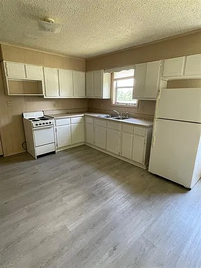 191 Roellen Newbern Rd #1 — Photo 5