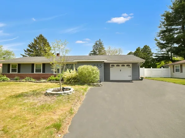 855 Court St, Brockton, MA 02302