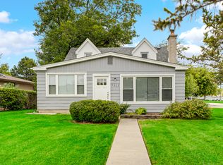 7313 Clarendon Hills Rd, Darien, IL 60561