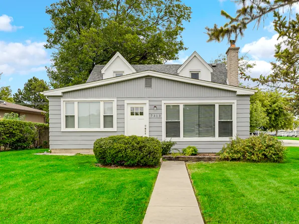 7313 Clarendon Hills Rd, Darien, IL 60561