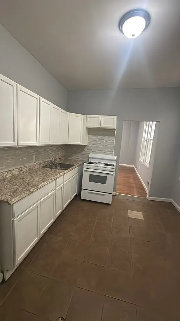 2 bed, $1,850 — Photo 2