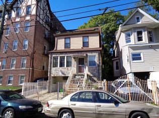 17 Chapman Pl, Irvington, NJ 07111