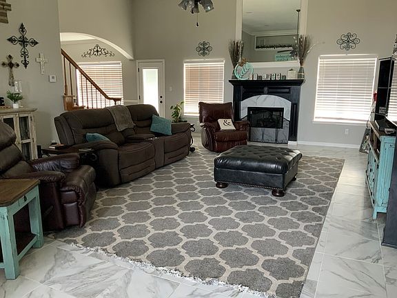 4th image of 8012 Eyre Dr