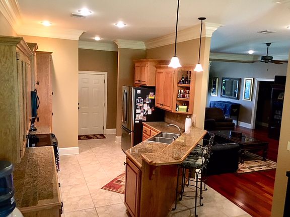 5th image of 9642 Belle Place Cir